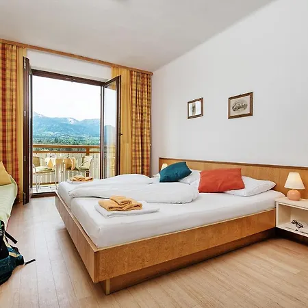 Theresienhof 3* Petschnitzen