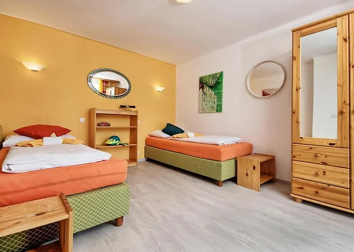 Theresienhof بيت ضيافة Petschnitzen