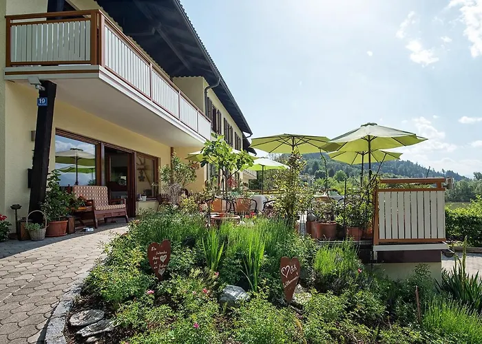 بيت ضيافة Theresienhof Petschnitzen